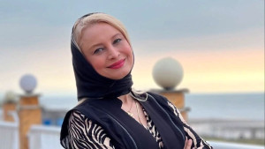 ویدئویی از دکوراسیون مینیمال و شیک منزل مریم کاویانی با رنگهای روشن
