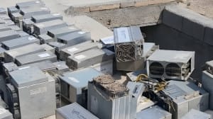 مزرعه استخراج رمزارز یک مسئول سابق استان خوزستان در اندیمشک کشف شد